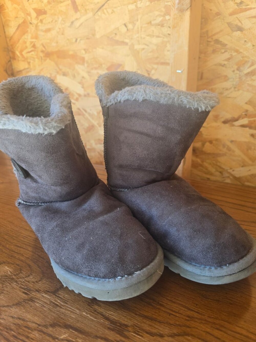 UGG Gray button boots - Picture 3 of 6